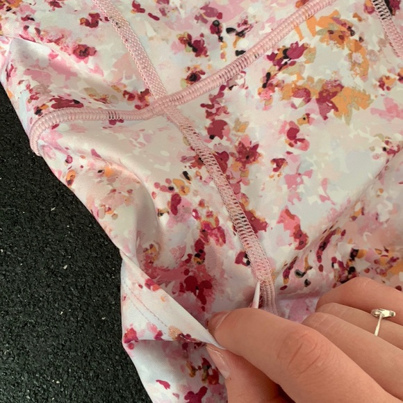 Floral GAP activewear leggings - Picture 4 of 4